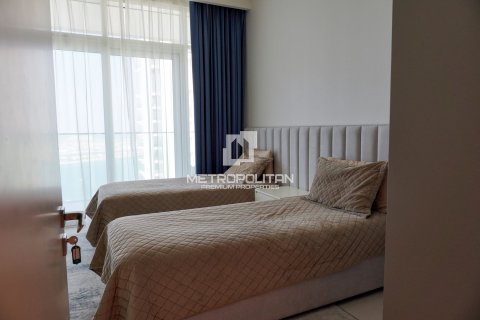 Квартира с 2 спальнями в EMAAR Beachfront, ОАЭ №33834 16