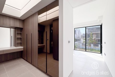 Villa de 4 dormitorios en Dubai, UAE No. 103593 11