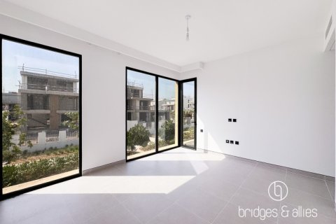 Villa de 4 dormitorios en Dubai, UAE No. 103593 12