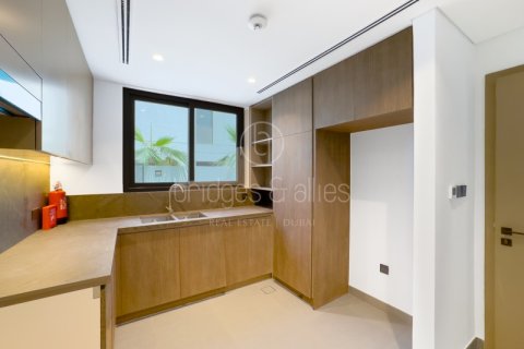 Villa de 4 dormitorios en Dubai, UAE No. 103593 4