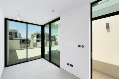 5 bedrooms Villa in Dubai, UAE No. 103594 18