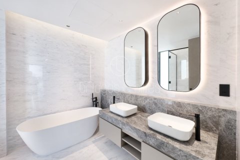 5 bedrooms Villa in Dubai, UAE No. 103594 15