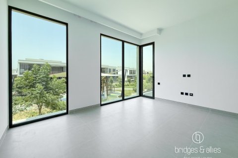 Villa de 4 dormitorios en Dubai, UAE No. 103592 17