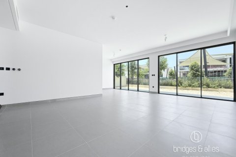 Villa de 4 dormitorios en Dubai, UAE No. 103592 15