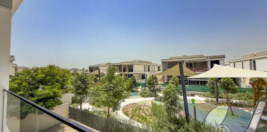 Villa de 4 dormitorios en Dubai, UAE No. 103592