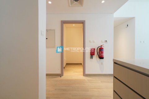 Apartment de 2 dormitorios en  Yas Island, UAE No. 91633 8