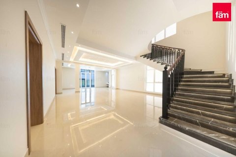 Villa de 6 dormitorios en Dubai, UAE No. 102468 26