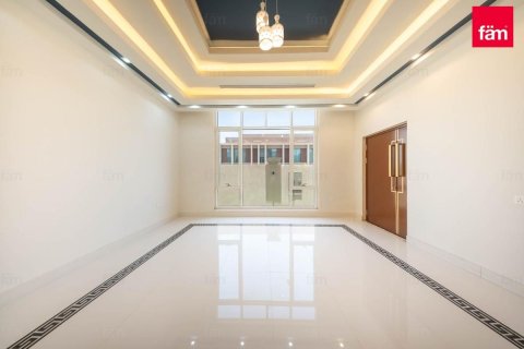 Villa de 6 dormitorios en Dubai, UAE No. 102468 30