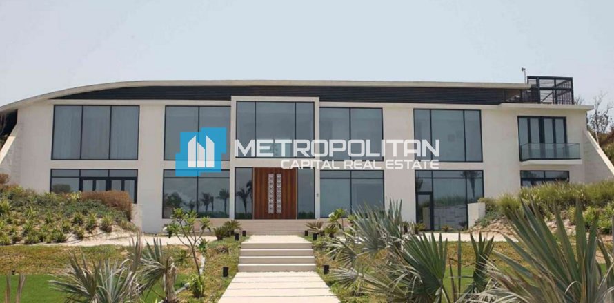 Villa de 5 dormitorios en Nurai Island, UAE No. 104349
