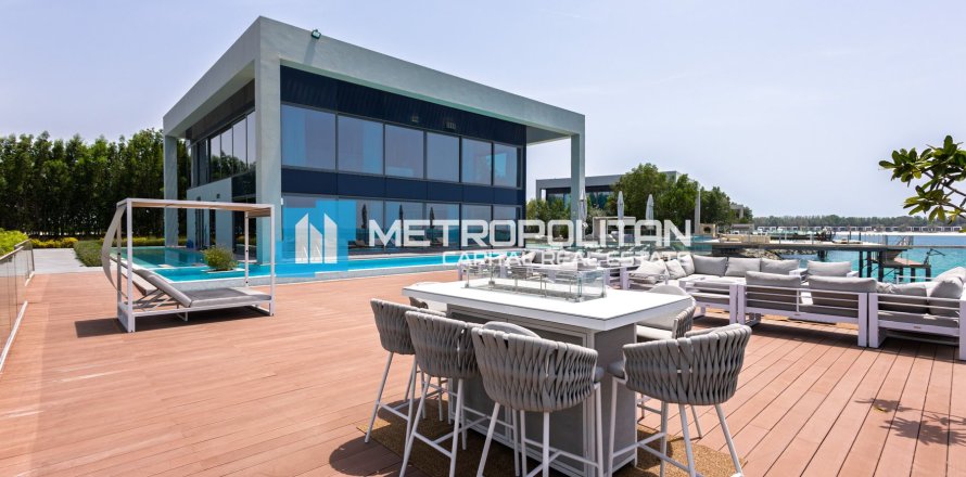 Villa de 4 dormitorios en Nurai Island, UAE No. 104348