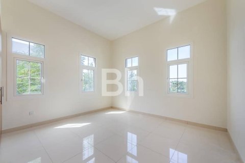 4 bedrooms Villa in Mudon, UAE No. 68243 14