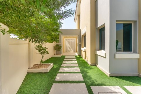 Villa de 5 chambres à Dubai Sports City, UAE No. 101585 21