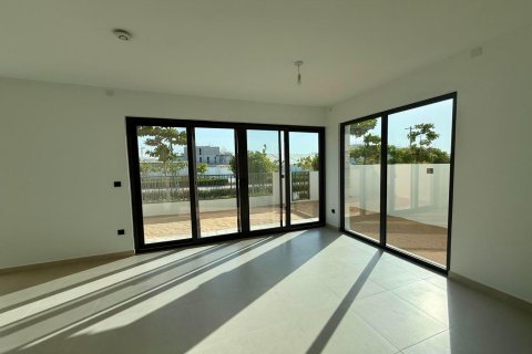 Villa de 4 dormitorios en Aura, UAE No. 101584 4