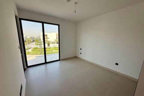 Villa de 4 dormitorios en Aura, UAE No. 101584 11