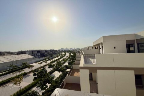 Villa de 4 dormitorios en Aura, UAE No. 101584 19