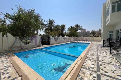 5 bedrooms Villa in Doha, Qatar No. 57892 14