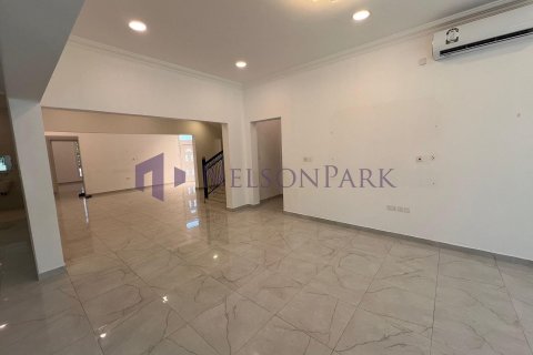 5 bedrooms Villa in Doha, Qatar No. 57892 18