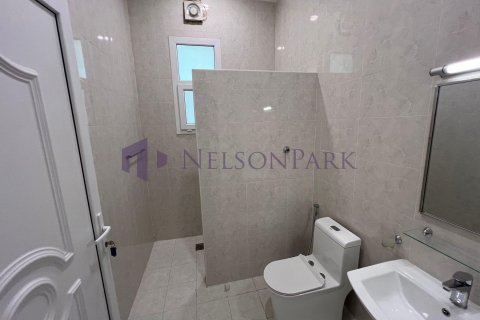 5 bedrooms Villa in Doha, Qatar No. 57892 7