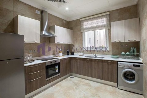 2 bedrooms Apartment in Doha, Qatar No. 57890 4
