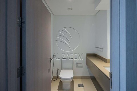 Apartment de 3 dormitorios en  Yas Island, UAE No. 90675 11