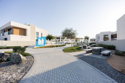 4 bedrooms Villa on the Saadiyat Island, UAE No. 91704 2