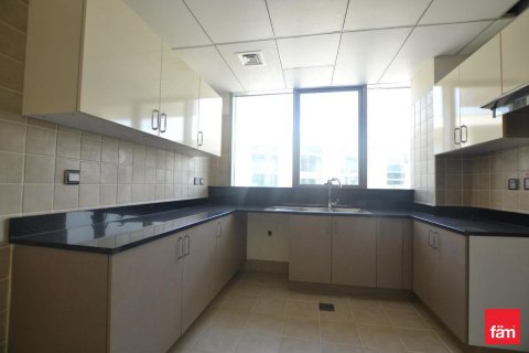 Appartement de 2 chambres à Dubai, UAE No. 102559 3