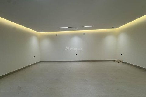 Villa de 4 dormitorios en Riyadh, Saudi Arabia No. 69186 5