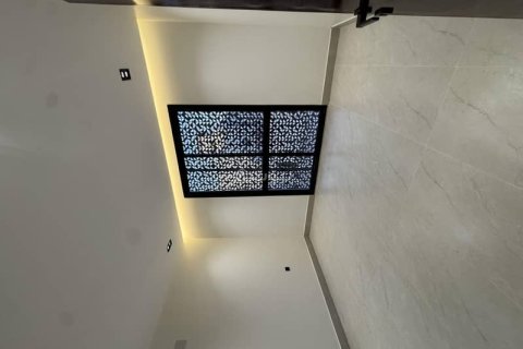 Villa de 4 dormitorios en Riyadh, Saudi Arabia No. 69186 20