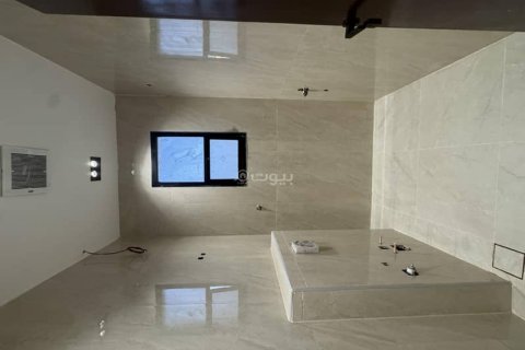 Villa de 4 dormitorios en Riyadh, Saudi Arabia No. 69186 18