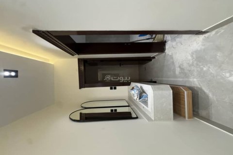 Villa de 4 dormitorios en Riyadh, Saudi Arabia No. 69186 11
