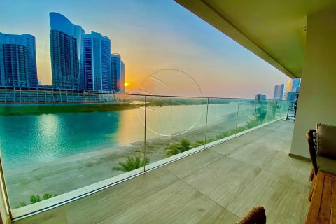 Apartment de 3 dormitorios en Shams Abu Dhabi, UAE No. 91064 2