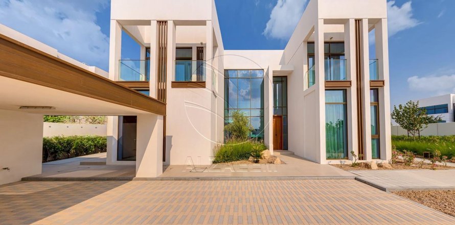 Villa de 5 dormitorios en Abu Dhabi, UAE No. 91065
