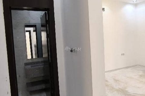 Квартира с 4 спальнями в Эр-Рияд, Саудовская Аравия №99554 8