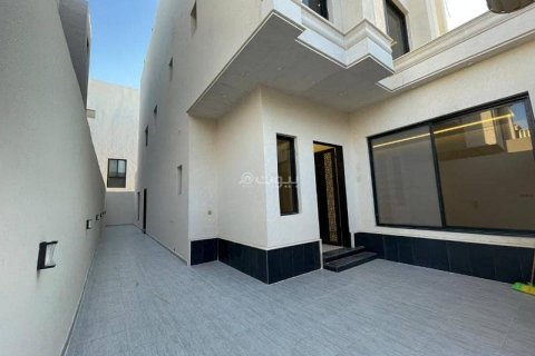 Вилла с 5 спальнями в Эр-Рияд, Саудовская Аравия №99555 1