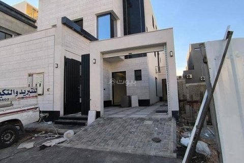 Apartment de 3 dormitorios en Riyadh, Saudi Arabia No. 99553 1