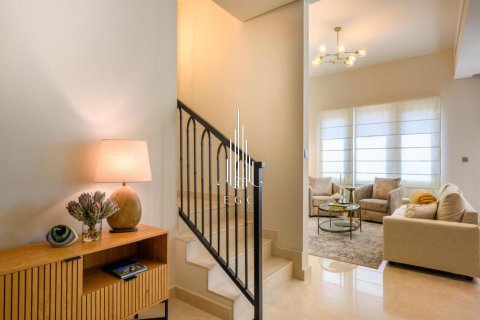 5 bedrooms Villa in Khalifa City, UAE No. 41651 10