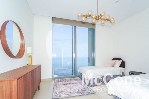 Apartment de 3 dormitorios en 5242, UAE No. 74794 15