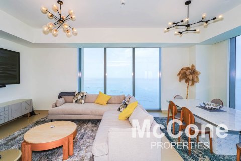 Apartment de 3 dormitorios en 5242, UAE No. 74794 4