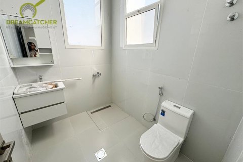 5 bedrooms Villa in Al Qusaidat, UAE No. 74808 24