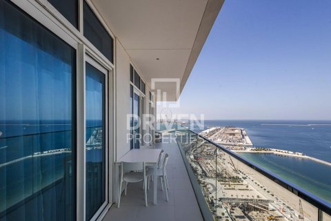 Квартира с 2 спальнями в EMAAR Beachfront, ОАЭ №85307 6