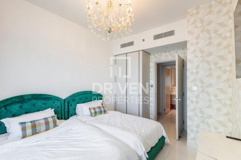 Квартира с 2 спальнями в EMAAR Beachfront, ОАЭ №85307 18
