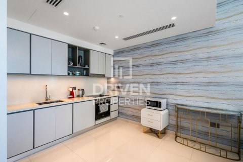 Квартира с 2 спальнями в EMAAR Beachfront, ОАЭ №85307 13