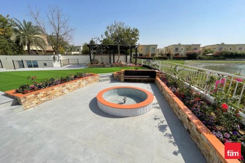 Villa de 6 chambres à Dubai, UAE No. 99941 22