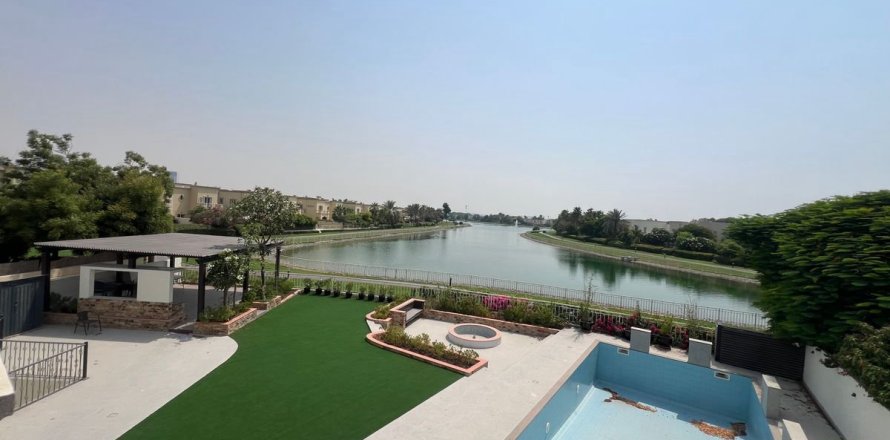 Villa de 6 chambres à Dubai, UAE No. 99941