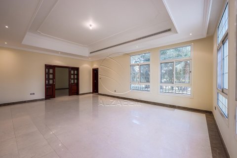 Villa de 8 dormitorios en Al Bateen, UAE No. 91523 11