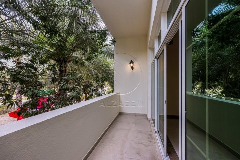 Villa de 8 dormitorios en Al Bateen, UAE No. 91523 21