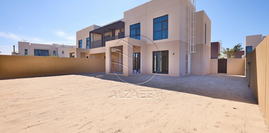 Villa de 3 chambres à Ghantoot, UAE No. 91521