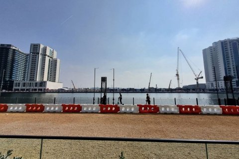 138m² Commercial property in Business Bay, UAE No. 79913 2