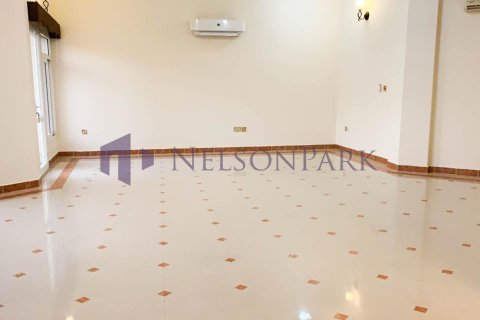 3 bedrooms Villa in Doha, Qatar No. 57761 6