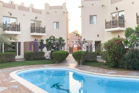 3 bedrooms Villa in Doha, Qatar No. 57761 1